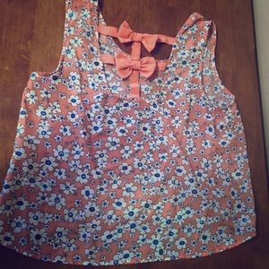 E (hanger) M tank Pink with white flowers
